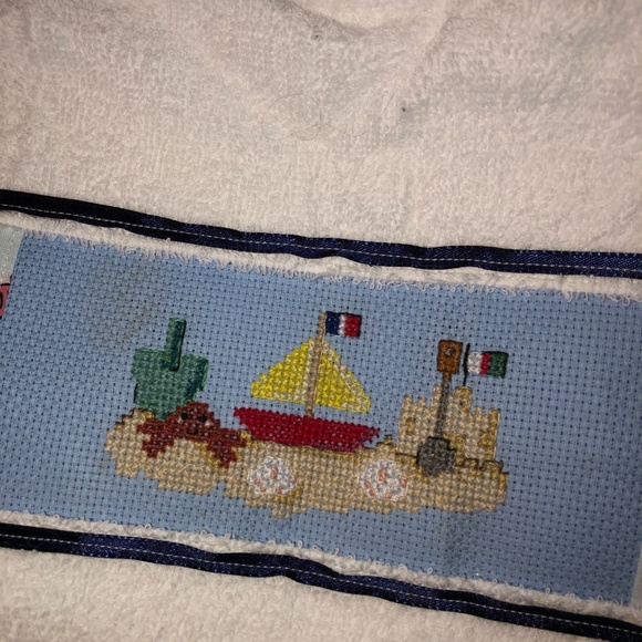 Handmade Terrycloth Cross stitched Beach Scene Bib - Picture 2 of 4